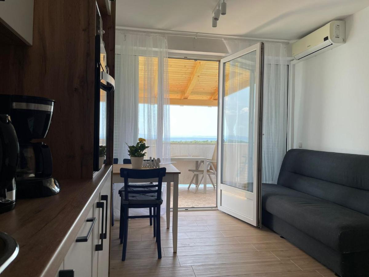 Apartmani Maris II Palit Екстериор снимка