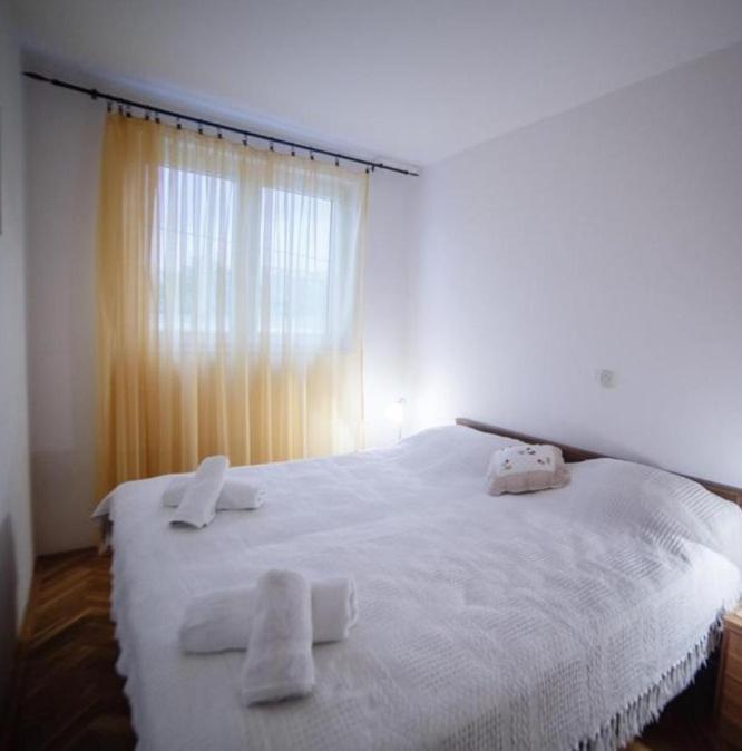 Apartmani Maris II Palit Екстериор снимка